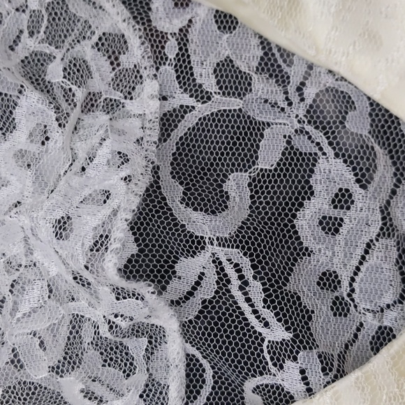 Fantaseas Collection Vintage Lace Top/Vest Size Medium - Picture 5 of 9